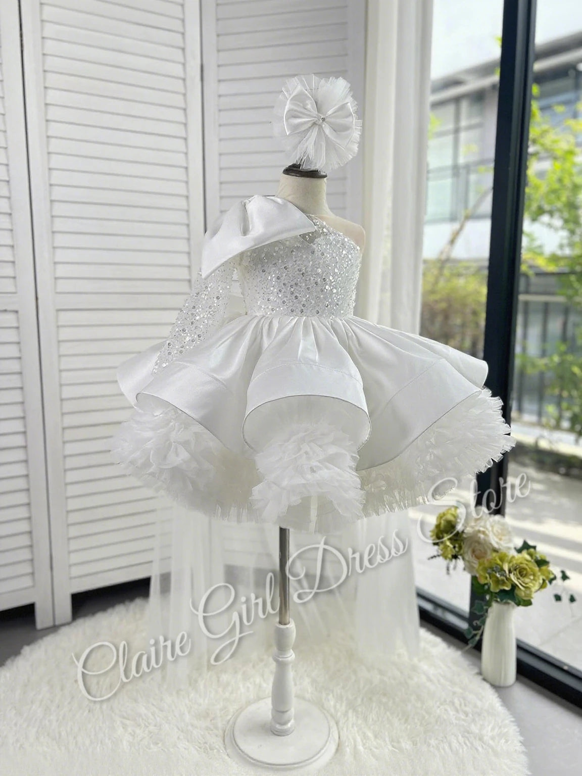 Customized White Flower Girl Dress For Wedding Puffy One Shoulder Sequins With Bow Kids Birthday Princess First Communion Gowns
