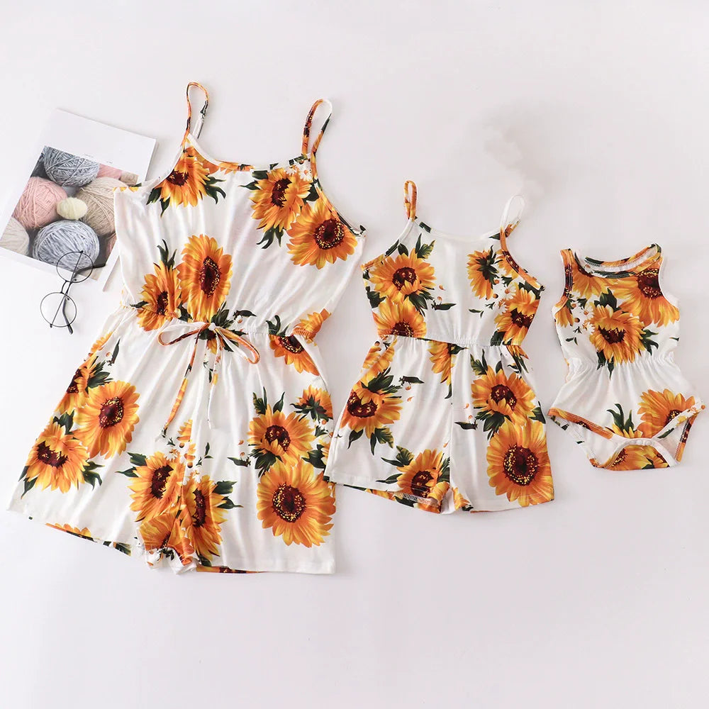 Mother Daughter Dress Summer Children's Clothing Beach Girls Dresses Vestido Baby Romper Family Matching Outfits Women Jumpsuit
