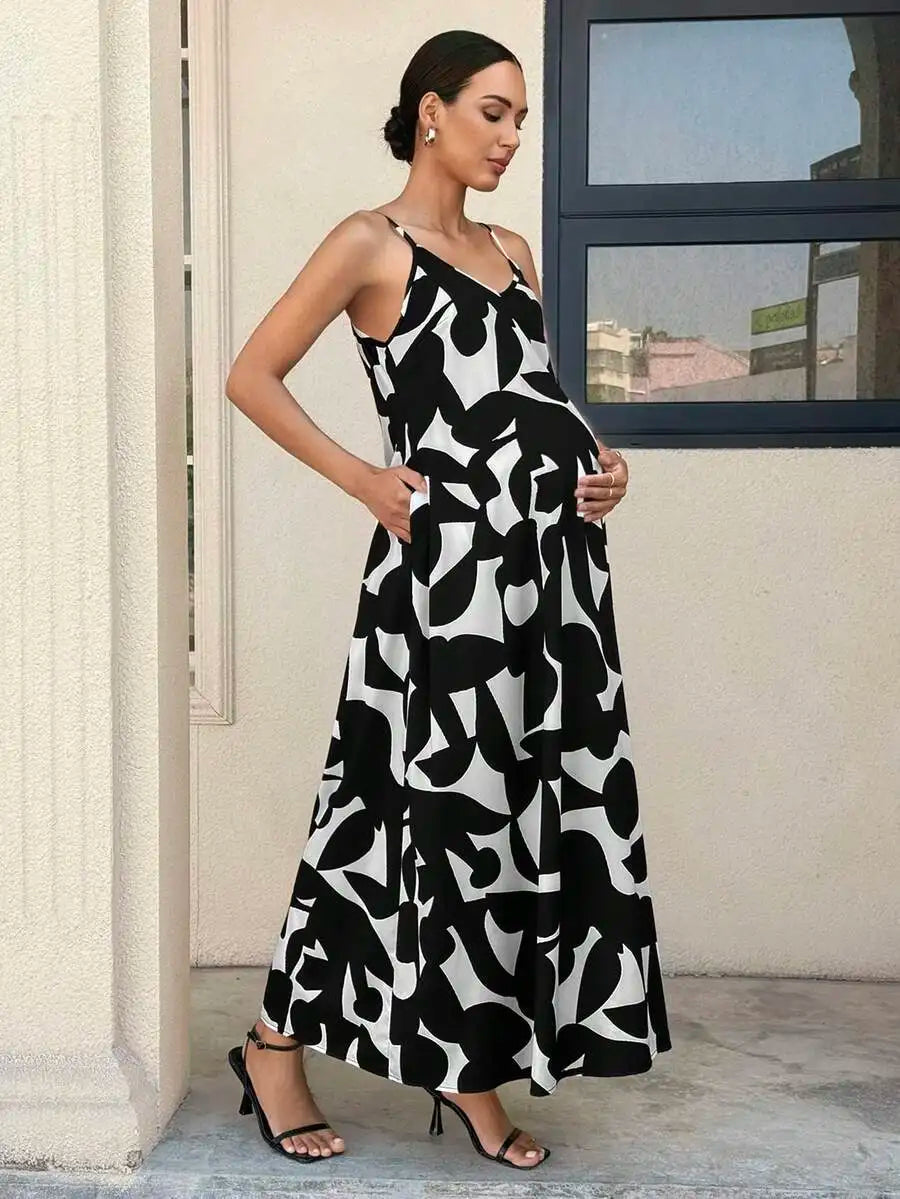 Elegant Black And White Geometric Print V-Neck Sleeveless Maternity Maxi Dress For Summer Holiday Casual Outing