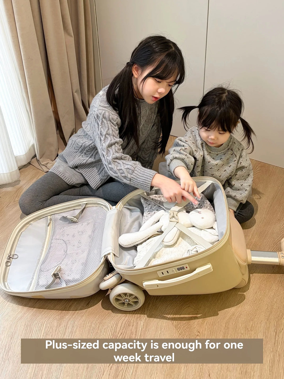 Luggage suitcase for children, suitable for both boys and girls, with a handle for easy transportation, perfect for traveling