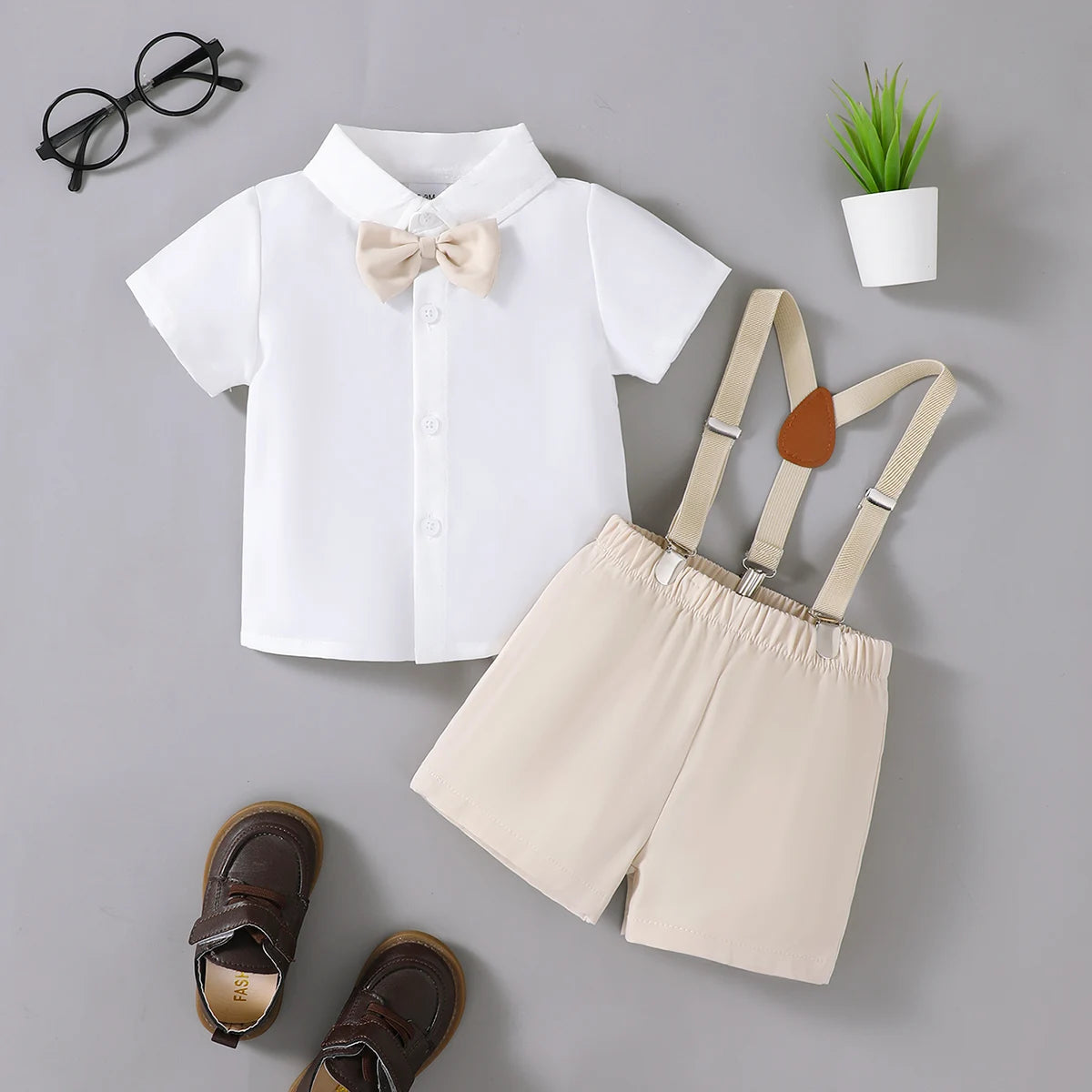 Baby Boy Small Gentleman Set Bow Shirta and Strap Shorts Suitable for 0-3 Year Toddlers Baby Boys' Summer Birthday Party Set